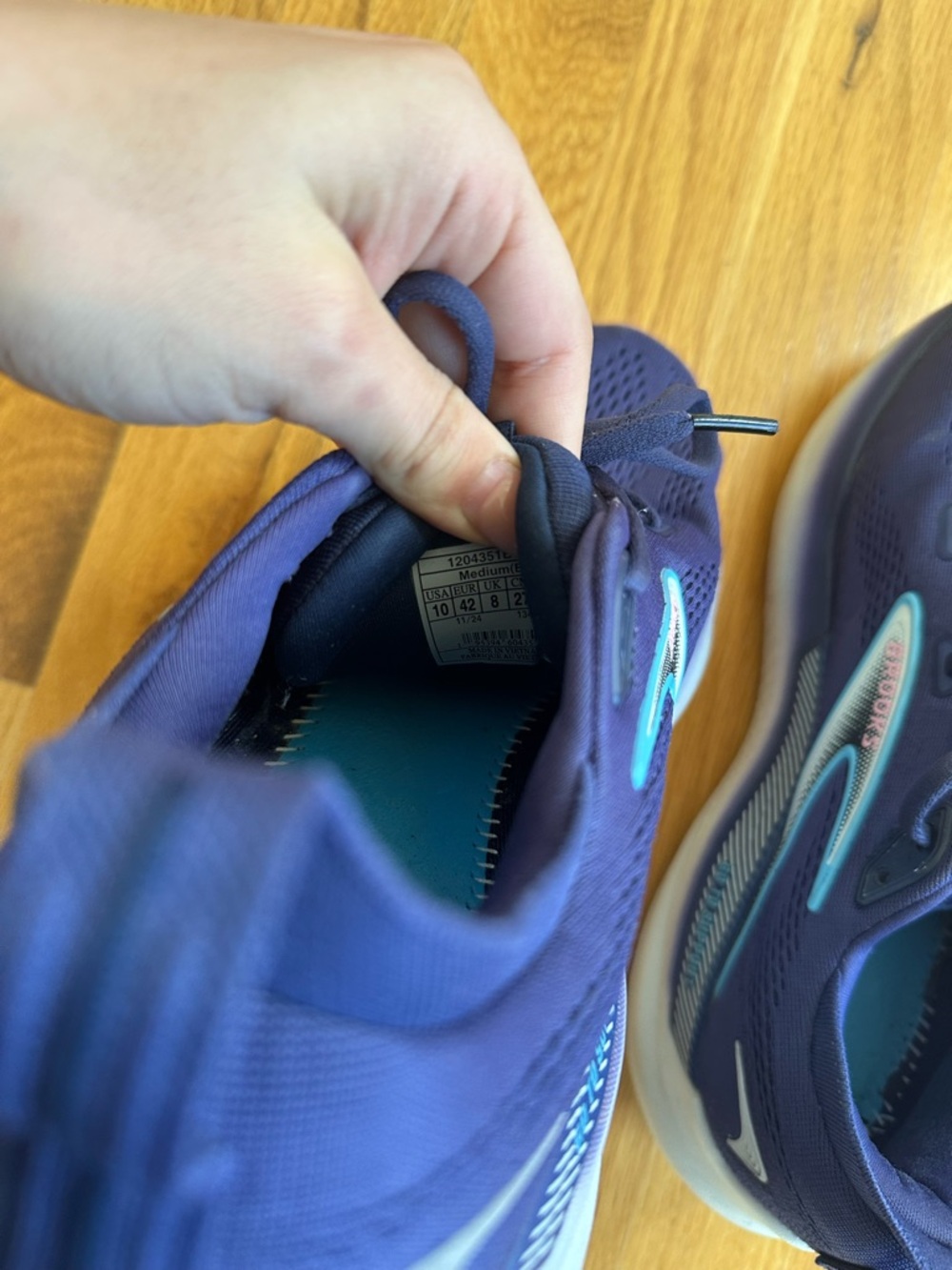 Nike Purple Running Shoes with Aqua Swoosh - Picture 6 of 6